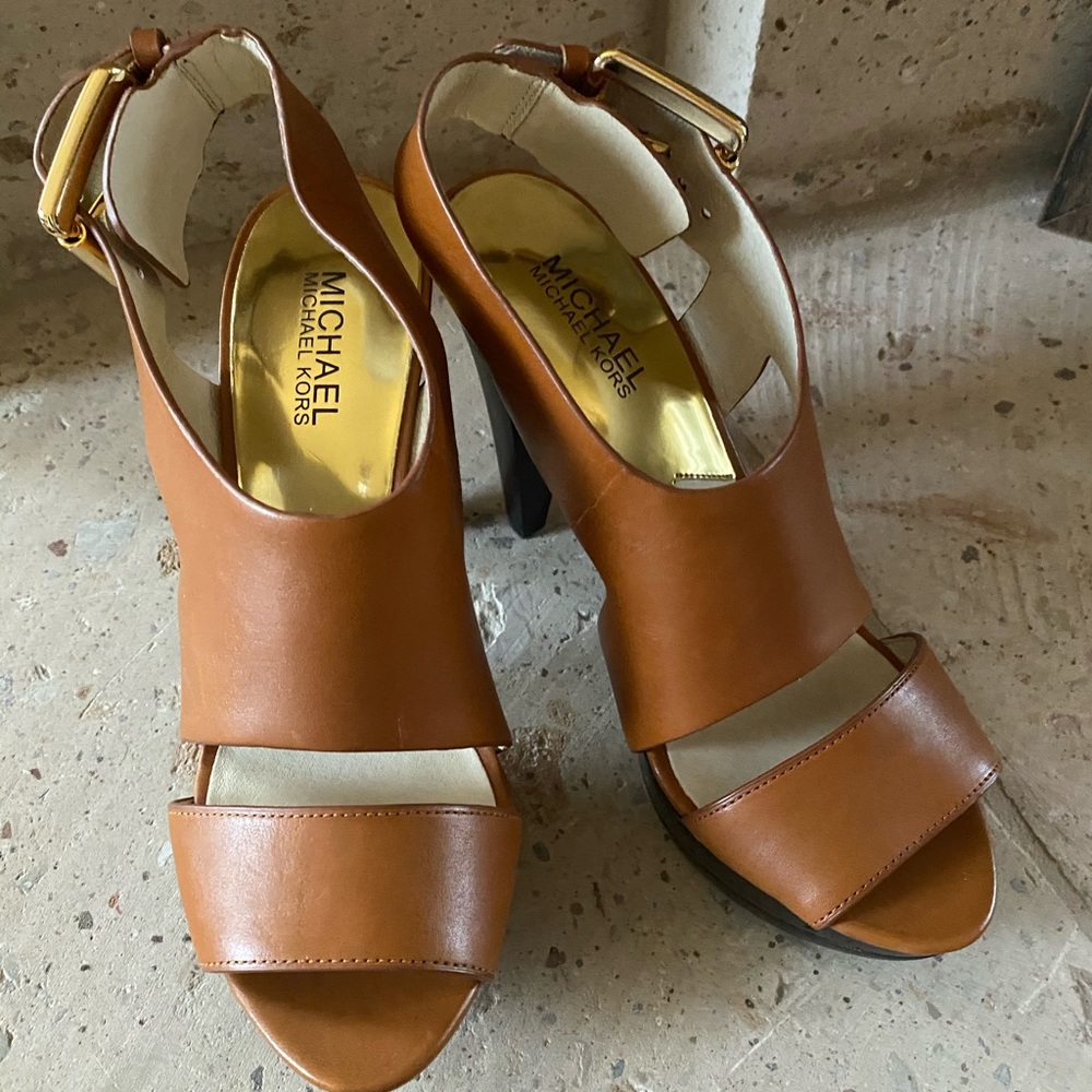 Michael Kors platform heel